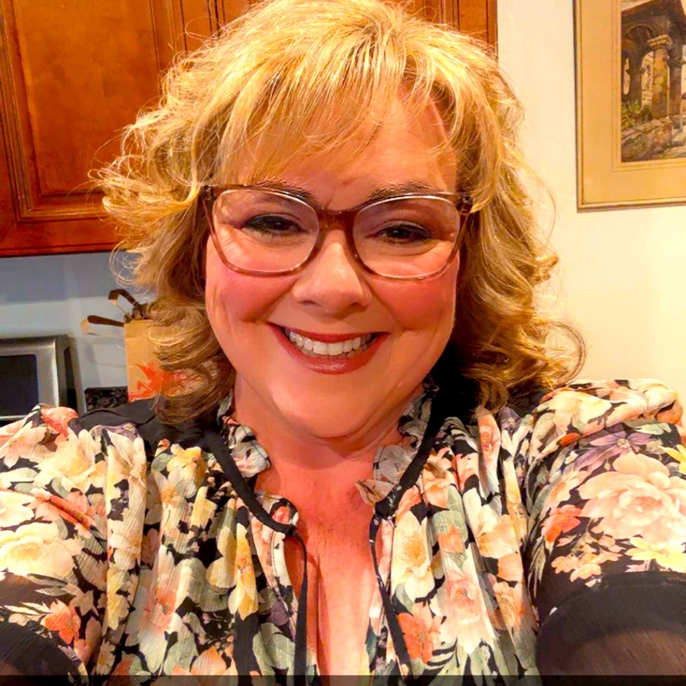 Meet your Posher, Denise